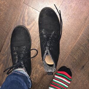unable to reply to bundle comments!
 Black Casual Shoes well worn